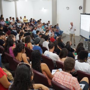 O Evento Contou Com Ampla Participação Dos Presentes Que Fizeram Perguntas Sobre O Plano.