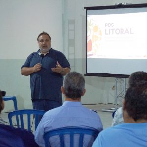 O Mediador Do PDS_Lietoral, Pedro Strozenberg, Durante A Reunião Em Morretes.