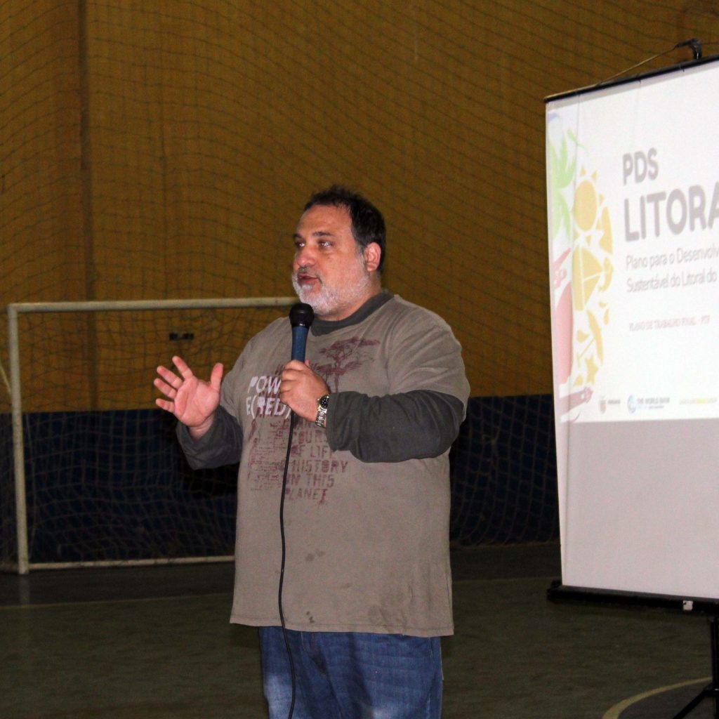 O Especialista Em Mediação, Pedro Strozenberg, Falou Aos Presentes Na Audiência Pública, Ouviu As Reivindicações E Necessidades Da População E Também Sanou As Dúvidas Quanto Ao Plano.