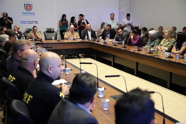 BEM PARANÁ: OPERAÇÃO VERÃO VAI DURAR 80 DIAS E TERÁ 2.200 PROFISSIONAIS NO LITORAL E NA COSTA OESTE DO PARANÁ